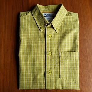 Columbia Short Sleeve Plaid Button Up Shirt